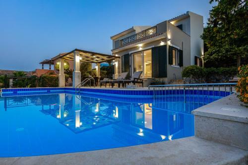 Keano Villa, Impeccable Panoramic Views