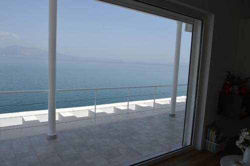 Epipleon Suites