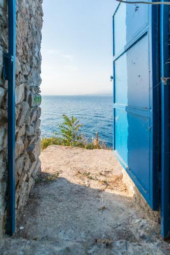Epipleon Suites