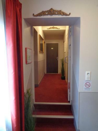 Hotel De Montaulbain