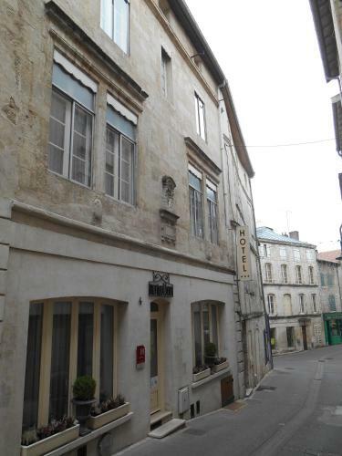 Hotel De Montaulbain