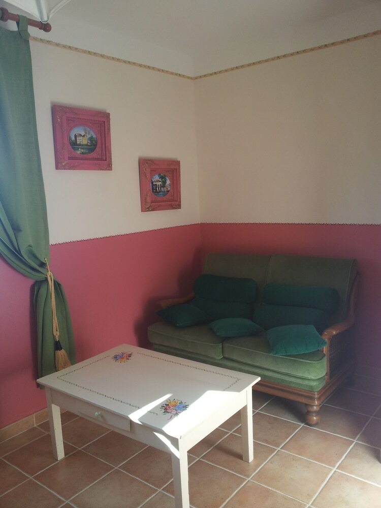 Hostal Mas De Courreges