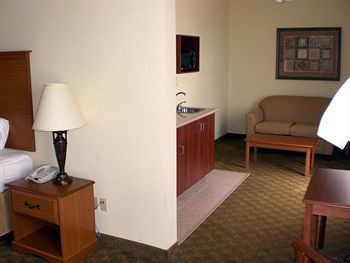 Holiday Inn Express Hotel & Suites Zapata