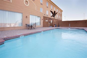 Holiday Inn Express Hotel & Suites Zapata