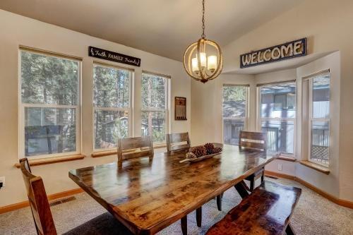 Montgomery Estates Bliss