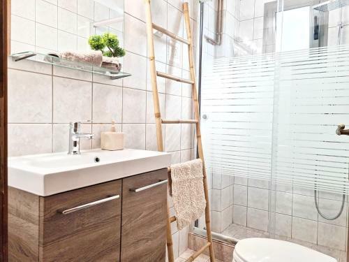 Colimbos Accommodation, 2 Min From The Beach