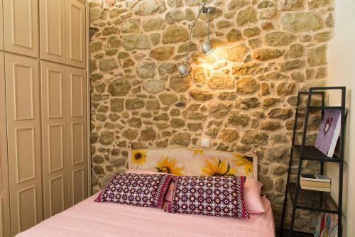 Joy: Artist's Stone House With Countryside Views