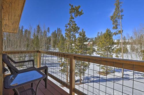 Grand Lake Cabin With Deck, Grill And Mtn Views!