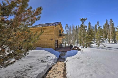Grand Lake Cabin With Deck, Grill And Mtn Views!