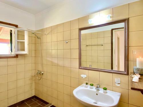 Villa Kessar St Stephanos With Private Pool