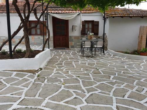 Athina's Home 1