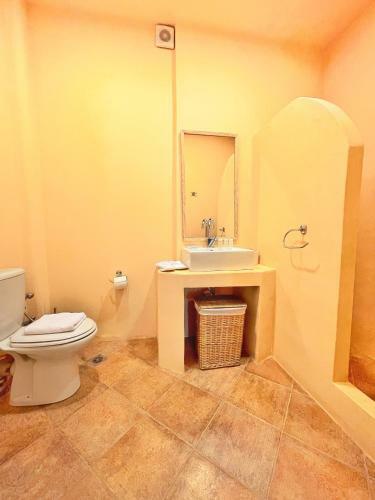 Apartamento Spacious & Cozy Flat - 5 Mins To Batsi Bay