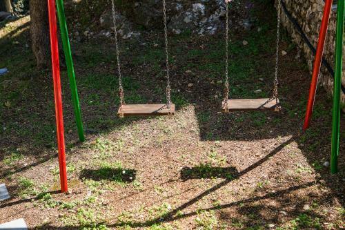 Olive Grove Poolside Apartments