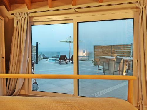 Villa Sea & Cliff Luxury Suites By Corfuescapes
