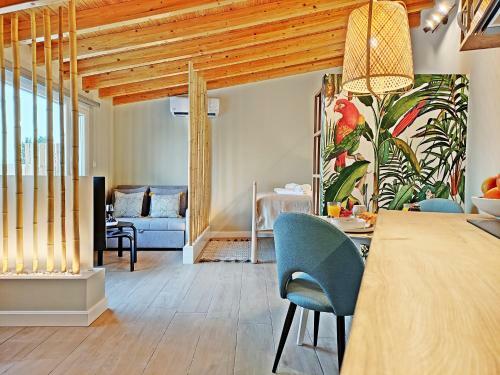 Villa Sea & Cliff Luxury Suites By Corfuescapes