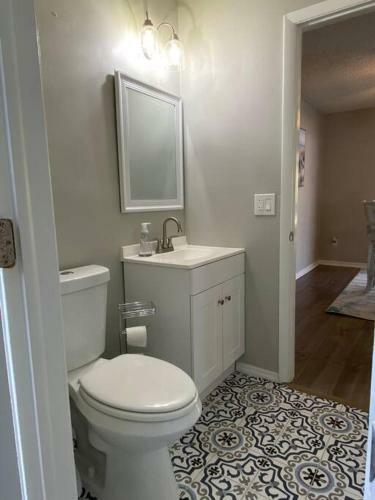 Great Getaway Home. Close To Shopping And Beaches