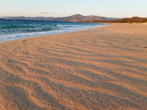 Elafonisos Detached House 600m From Panagitsa Beach, No Wifi