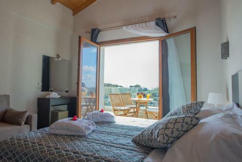 Bed & Breakfast Erikousa Palace Suites & Studios