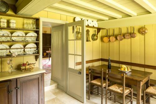 Hostal Chateau De Pont-rilly