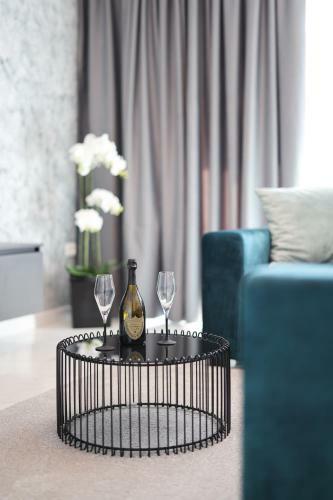 D-palace Apartments-olive Tree