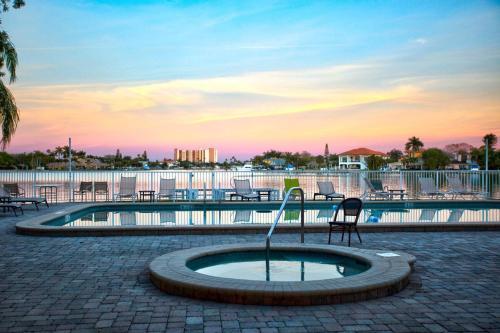 209 - Palms Of Treasure Island Resort