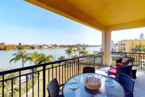 209 - Palms Of Treasure Island Resort
