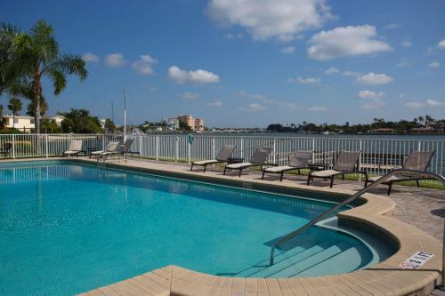 209 - Palms Of Treasure Island Resort