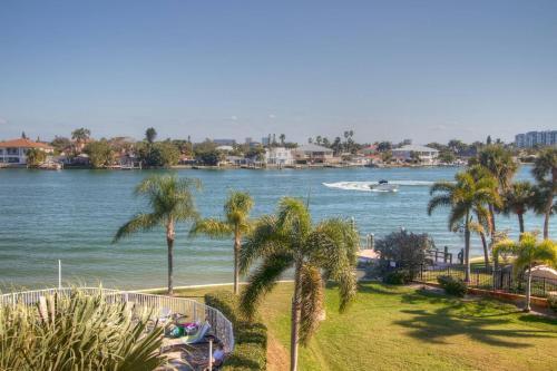 209 - Palms Of Treasure Island Resort