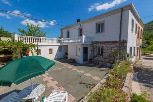 Holiday Home In Drivenik 39097