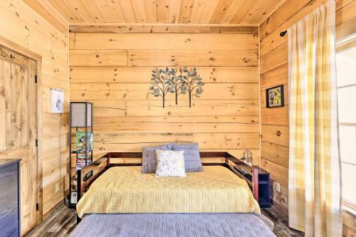 Amazing Foxwood Cabin With Hot Tub And Fire Pit