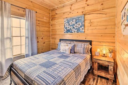 Amazing Foxwood Cabin With Hot Tub And Fire Pit