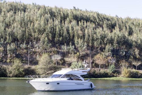 Yacht Douro