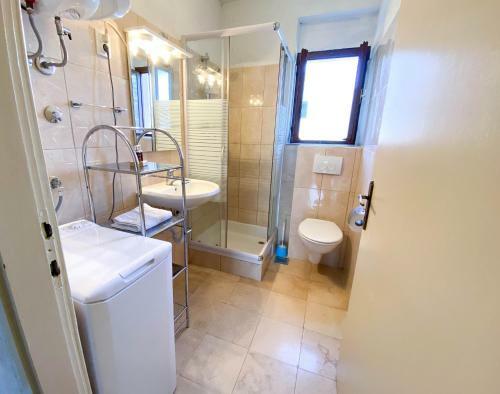 Seaview & Beachfront Apartments Jakov