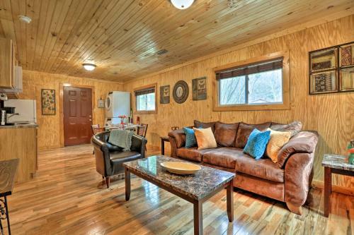 Beattyville Cabin About 24 Mi To Red River Gorge!