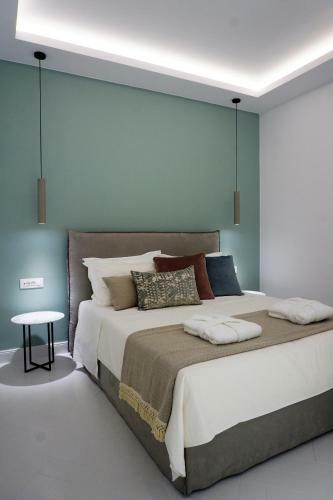 Hostal Pafsilipon Suites