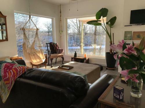 Monarch Landing-brand New Luxury House -waterfront