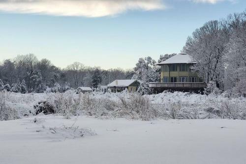 Round House -- Panoramic Views -- Chesapeake Bay