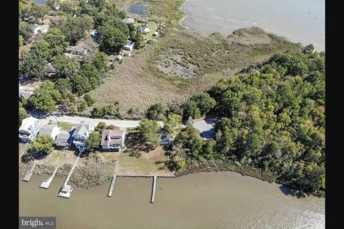 Round House -- Panoramic Views -- Chesapeake Bay