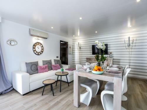 Luxury Apartment, 3 Min Walk To The Beach, Albufeira