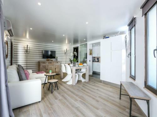 Luxury Apartment, 3 Min Walk To The Beach, Albufeira