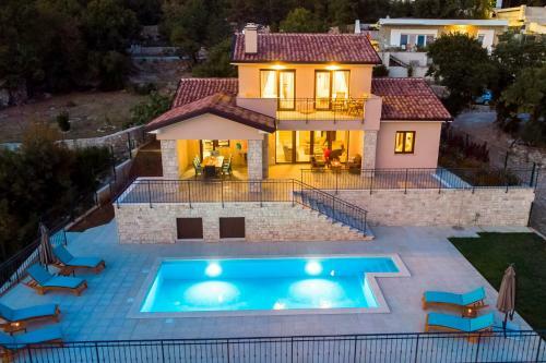 Villa Teza, Brand New, 8 Guests, Amazing View