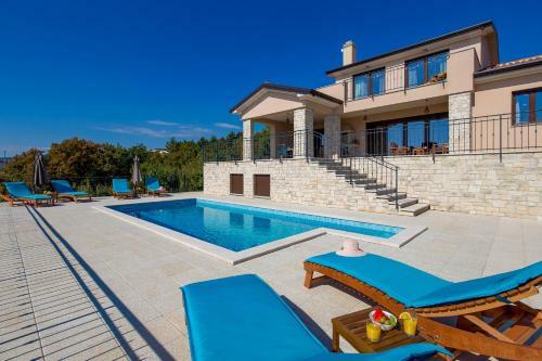 Villa Teza, Brand New, 8 Guests, Amazing View