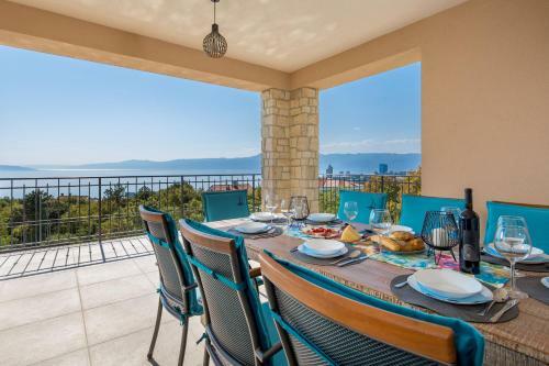 Villa Teza, Brand New, 8 Guests, Amazing View