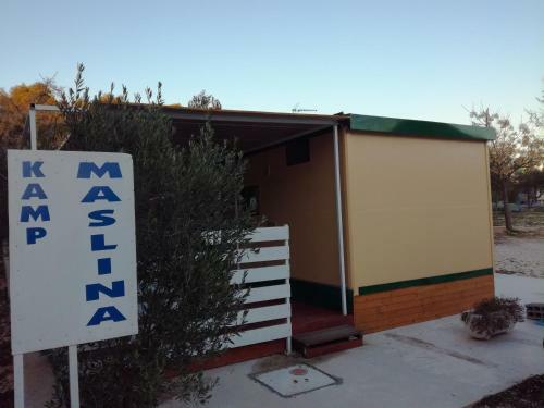 Apartamento Mobilna Ku?ica Maslina