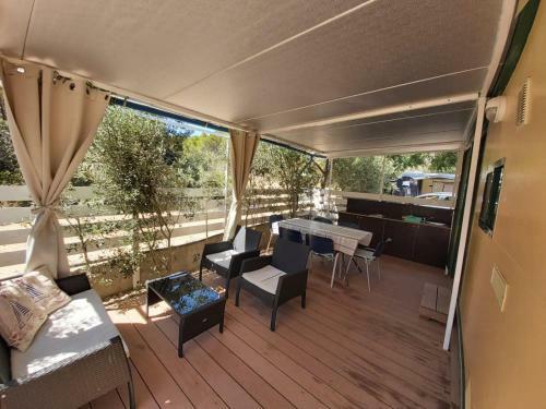 Apartamento Mobilna Ku?ica Maslina