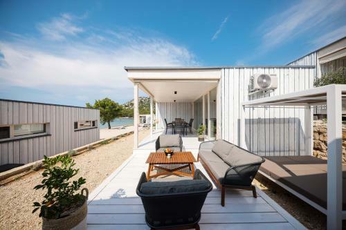 Buqez Eco Resort - Beach Villa 33 - Seaview