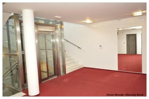 Hotel Monde