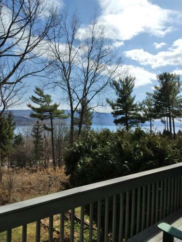 Leyla's Lakehouse