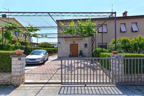 Apartment Ivan 2090