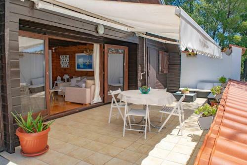 Holiday House Marla